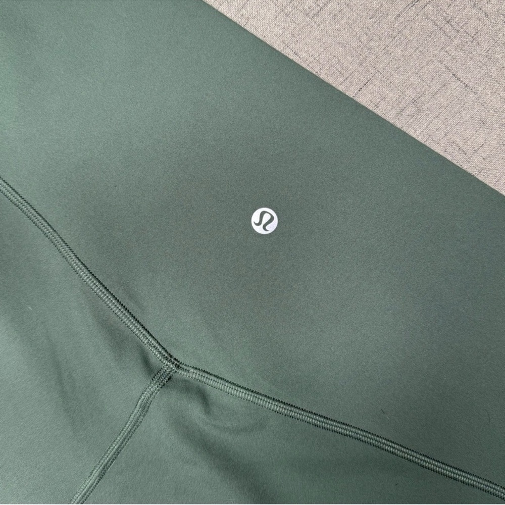 Lululemon Align Short High Rise Bike Shorts Dark Forest Green 12 NWT - Picture 6 of 8